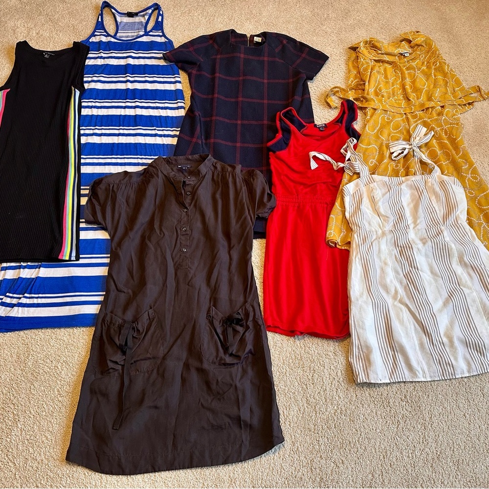 Assorted Dresses Collection
Lot of 7 Women’s Dresses Size M